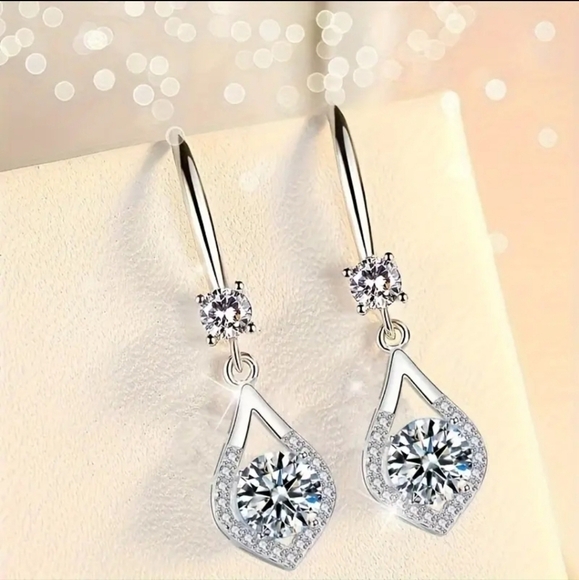 NIB Sterling Silver CZ Water Drop Shaped Earrings - Picture 2 of 6